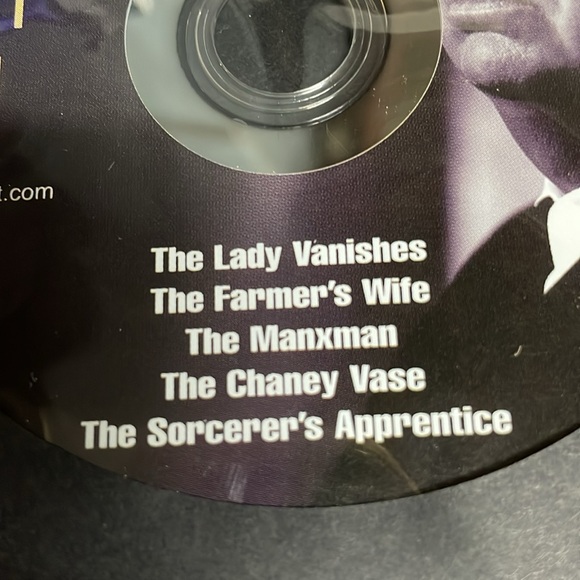 Alfred Hitchcock: The Legend Begins 20 Movie Classics 4 DVD Set NWOT - Picture 7 of 10